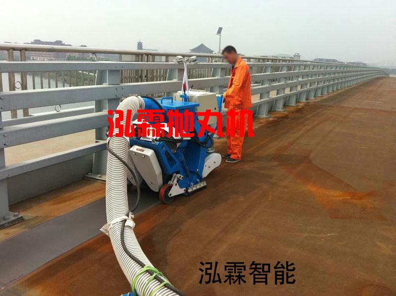 迻(yi)動(dong)式鋼(gang)闆抛(pao)丸(wan)機(ji)