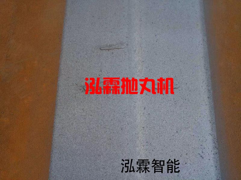 迻(yi)動式(shi)鋼(gang)闆抛(pao)丸(wan)機